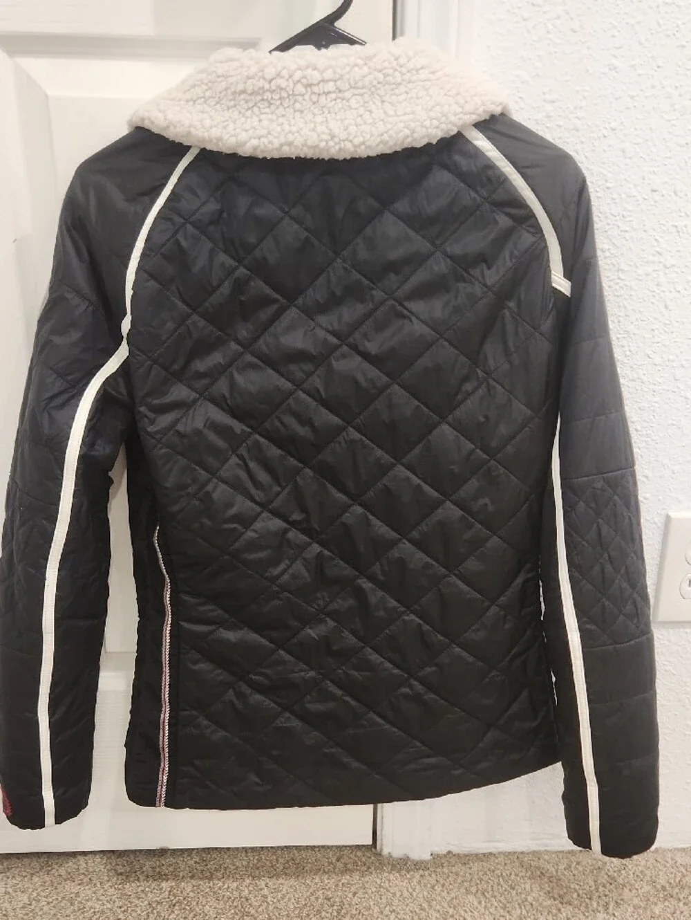 *Rare* Alp N Rock Black Quilted Puffer Jacket with White Sherpa Collar